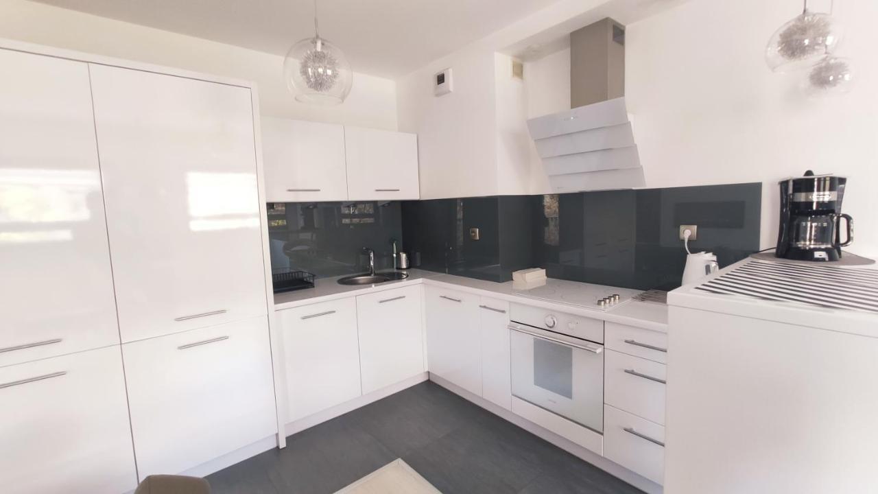 Lokietka 8B By Homeprime Krakow Bagian luar foto